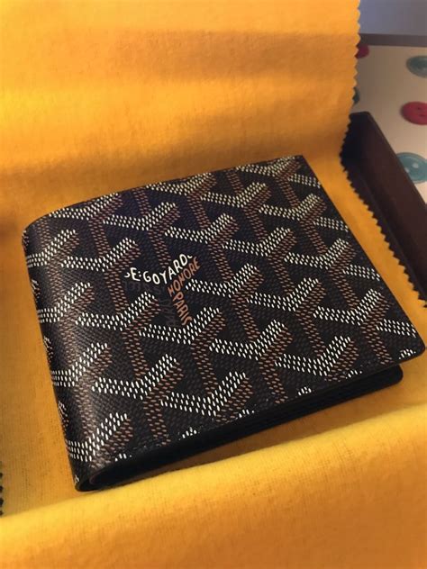 Buy and Sell Goyard Wallets .